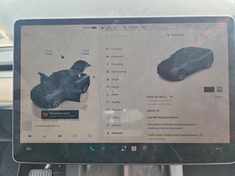 Foto 9 de la subasta – 2024 TESLA MODEL Y con VIN 7SAYGDEE0RF995133