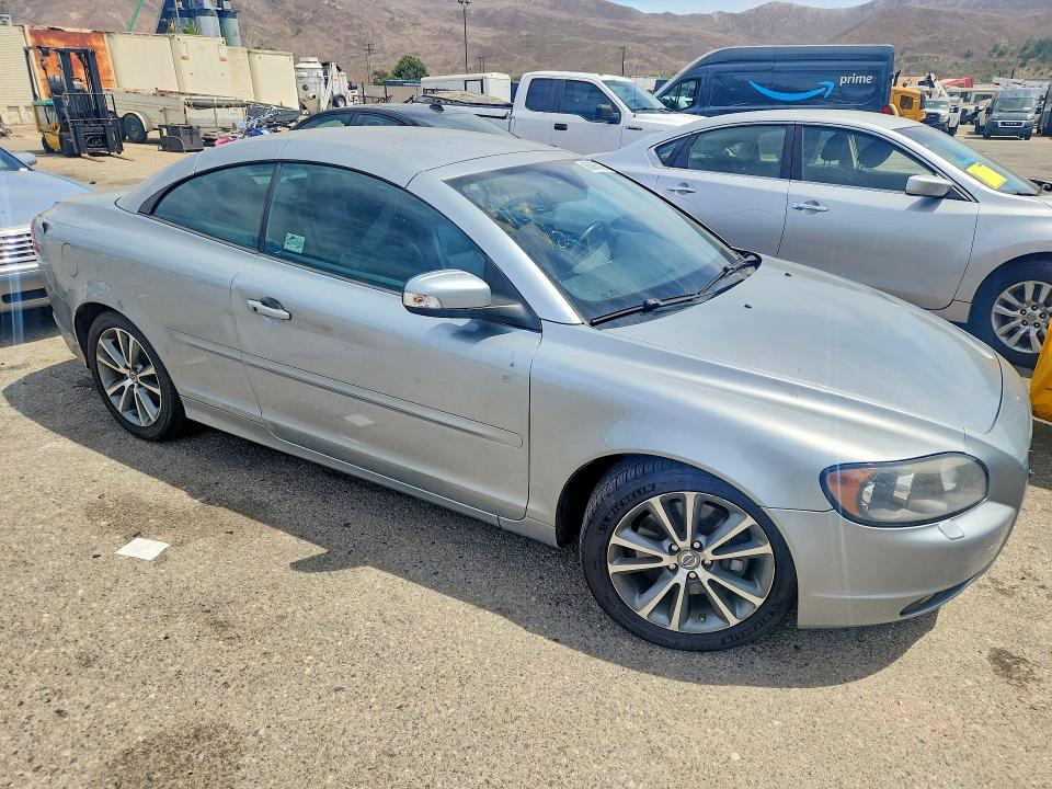Photo 4 from auction – 2010 VOLVO C70 with VIN YV1672MC7AJ090923