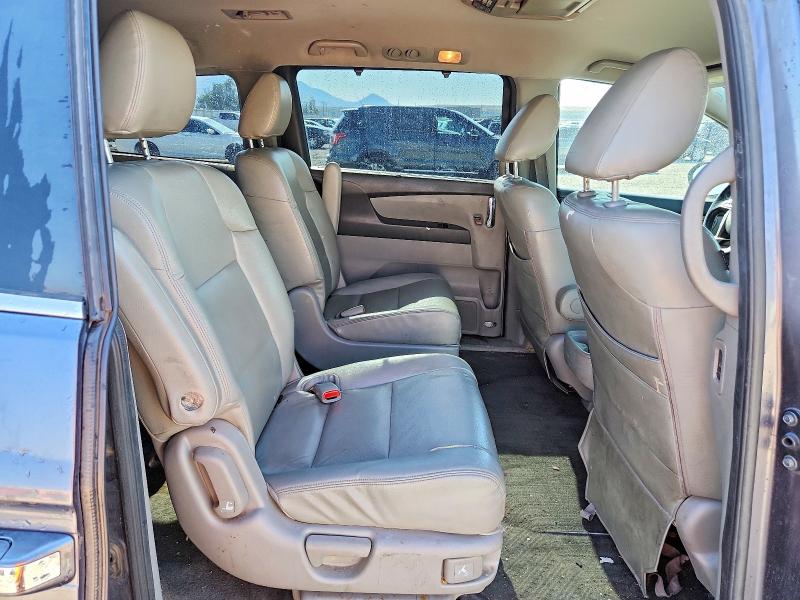 Photo 11 from auction – 2016 HONDA ODYSSEY with VIN 5FNRL5H35GB016796