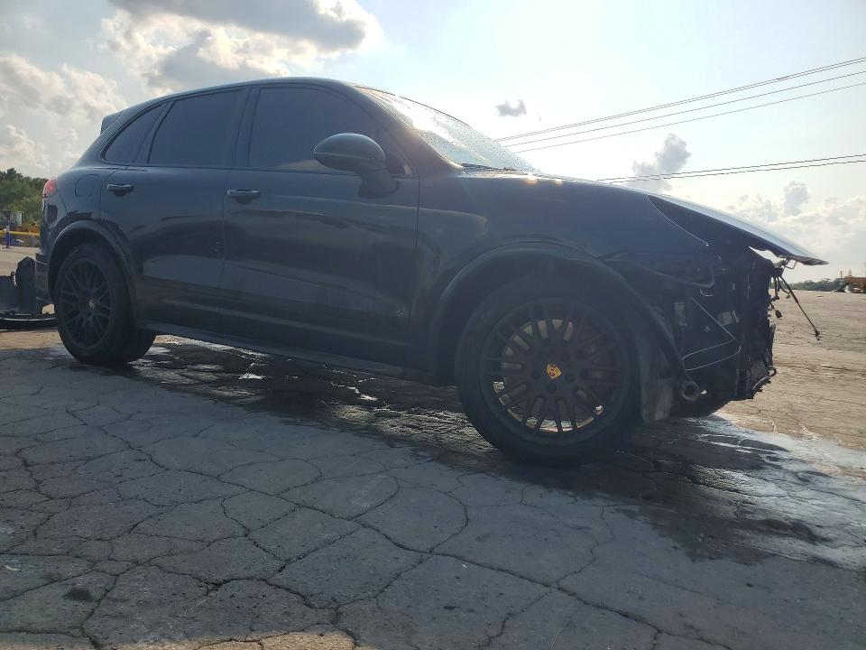 Photo 4 from auction – 2017 PORSCHE CAYENNE with VIN WP1AD2A26HLA80868
