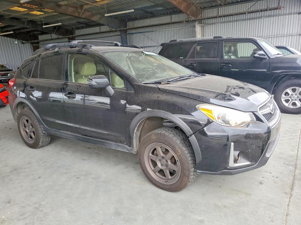 Photo 4 from auction – 2017 SUBARU CROSSTREK with VIN JF2GPANC6HH281562