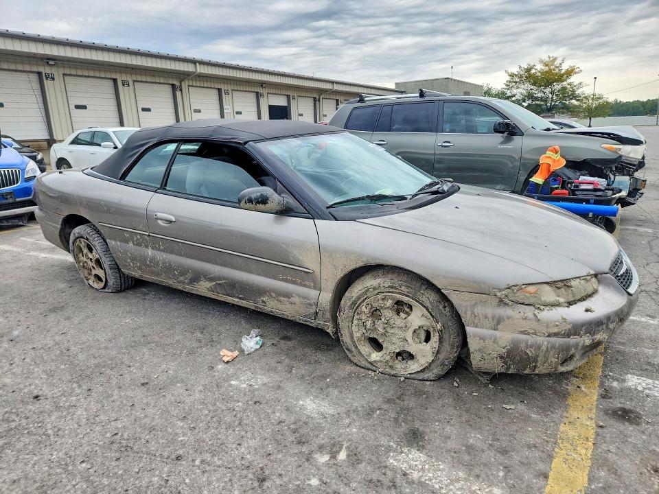 Foto 4 de la subasta – 1999 CHRYSLER SEBRING con VIN 3C3EL55H3XT598028