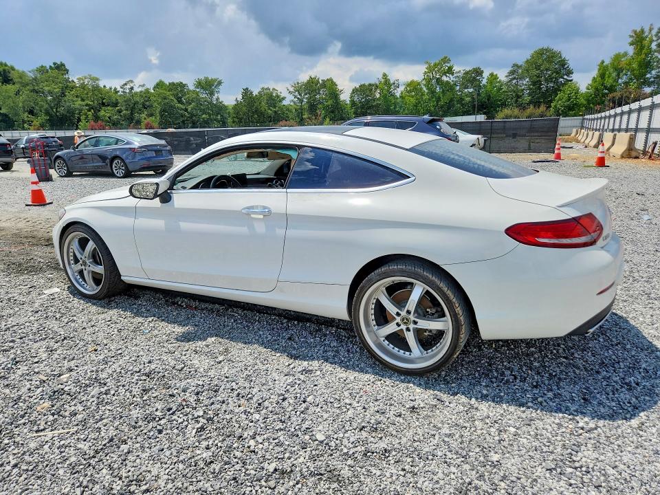 Photo 2 from auction – 2017 MERCEDES-BENZ C with VIN WDDWJ4JB4HF502703