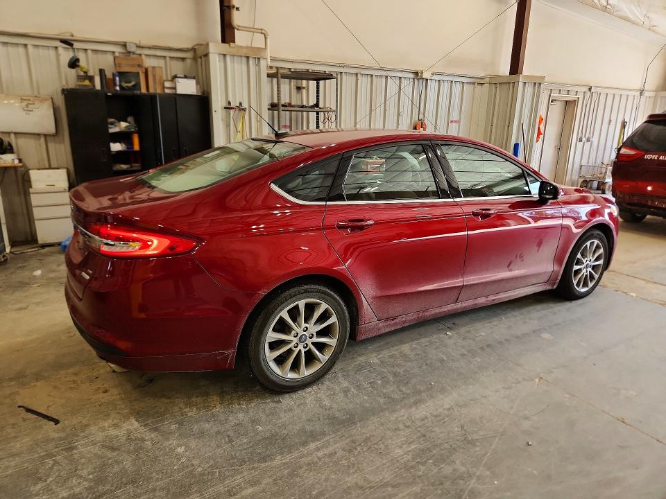 Photo 3 from auction – 2017 FORD FUSION with VIN 3FA6P0HD6HR366382