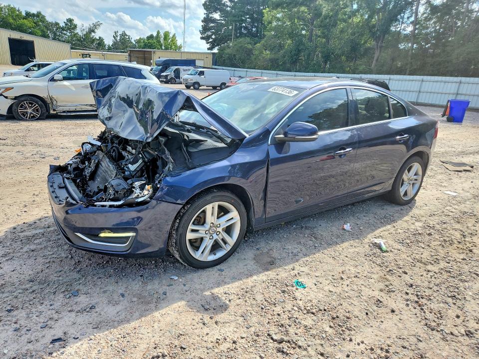 VOLVO S60 2014 with VIN YV1612FH4E1285829 - Photo from auction