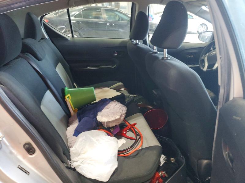 Photo 10 from auction – 2016 TOYOTA PRIUS C with VIN JTDKDTB35G1135467