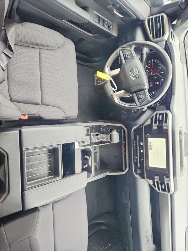 Photo 8 from auction – 2026 TOYOTA TUNDRA with VIN 5TFLA5DB9TX354159