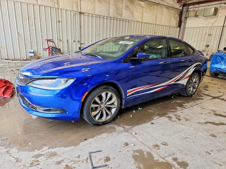 CHRYSLER 200 2015 with VIN 1C3CCCBB0FN759963 - Photo from auction