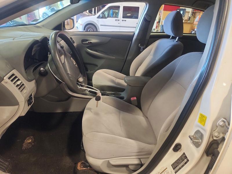 Photo 7 from auction – 2010 TOYOTA COROLLA with VIN JTDBU4EE4AJ080343