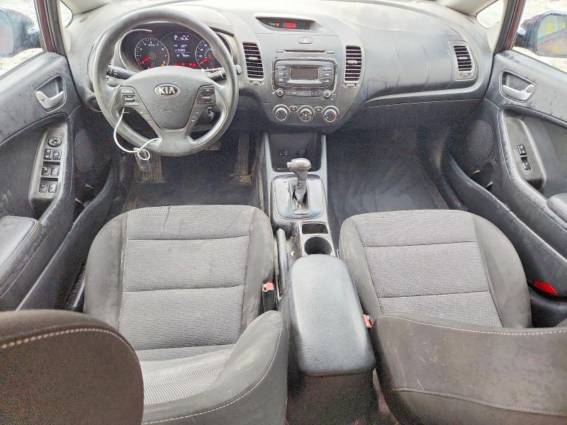 Photo 8 from auction – 2017 KIA FORTE with VIN 3KPFK4A71HE109500