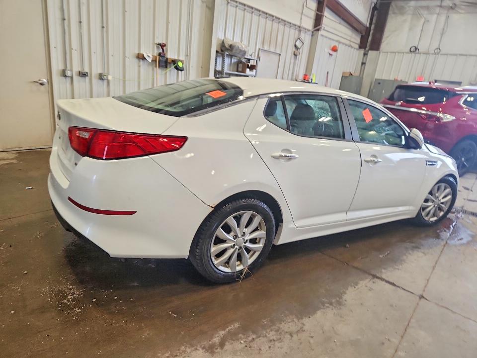 Photo 3 from auction – 2014 KIA OPTIMA with VIN 5XXGM4A70EG315375