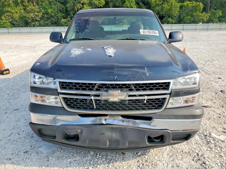 Photo 5 from auction – 2006 CHEVROLET SILVERADO with VIN 1GCEC19Z96Z225445