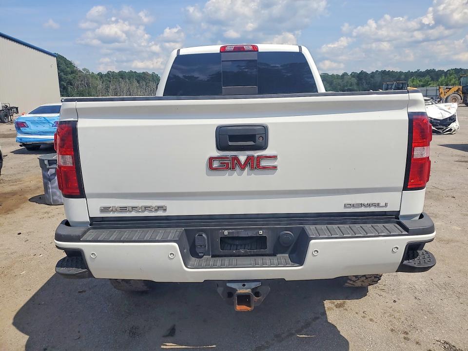 Снимка 6 от търг – 2018 GMC SIERRA с VIN 1GT12UEYXJF285633