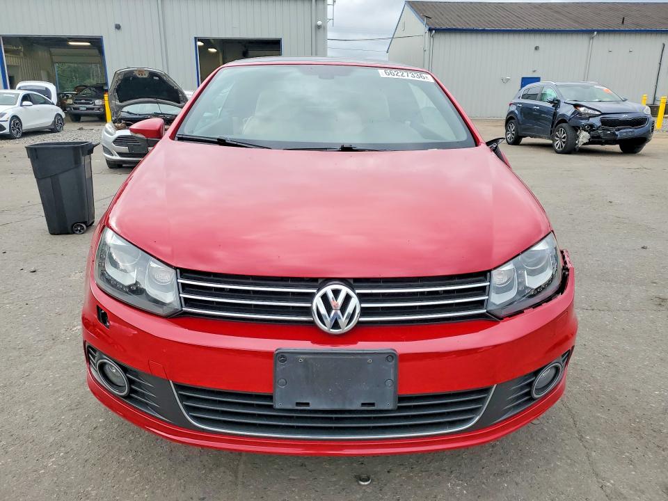 Photo 5 from auction – 2013 VOLKSWAGEN EOS with VIN WVWFW8AH4DV003701