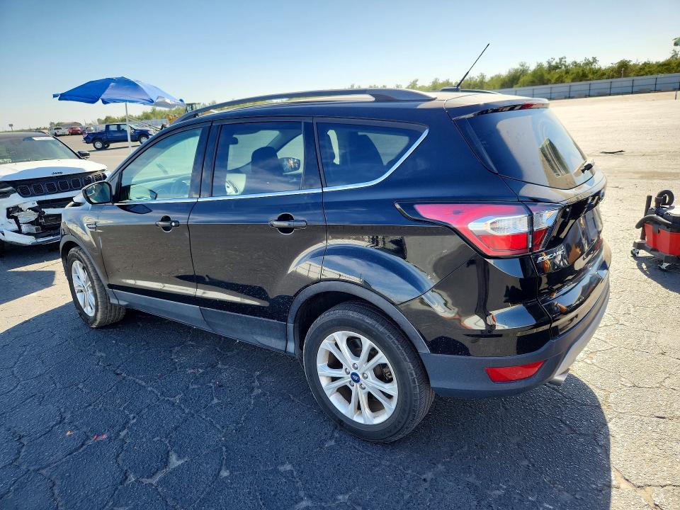Photo 2 from auction – 2018 FORD ESCAPE with VIN 1FMCU0GD9JUA35443