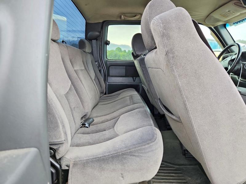 Photo 10 from auction – 2005 GMC NEW SIERRA with VIN 2GTEK19V751288387