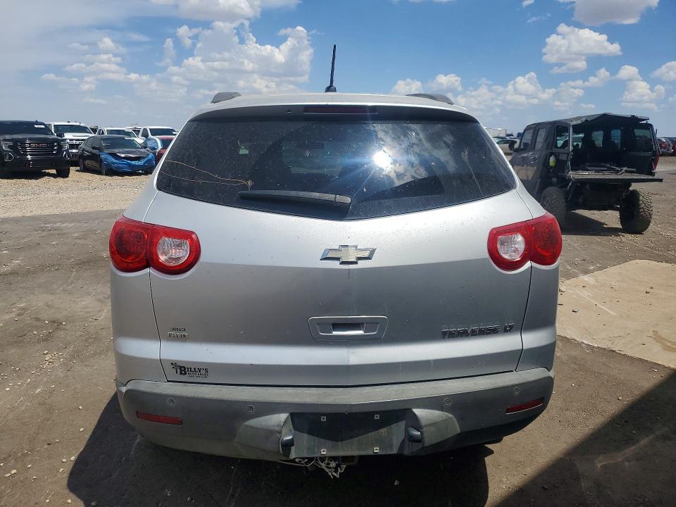 Photo 6 from auction – 2010 CHEVROLET TRAVERSE with VIN 1GNLVFED9AS145113