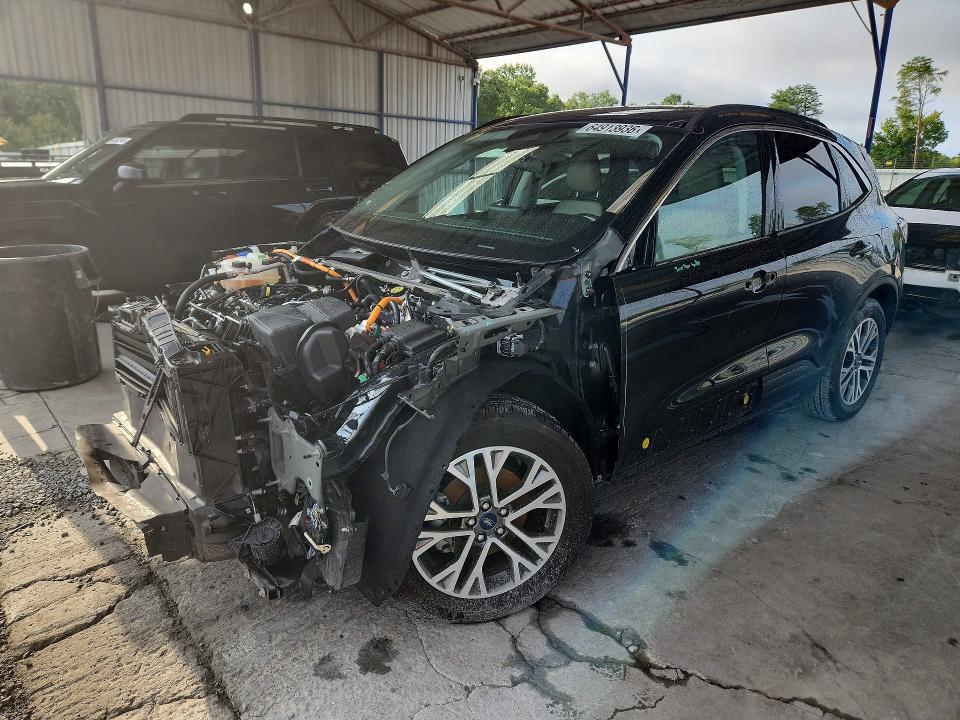 FORD ESCAPE 2021 with VIN 1FMCU0CZXMUA39670 - Photo from auction