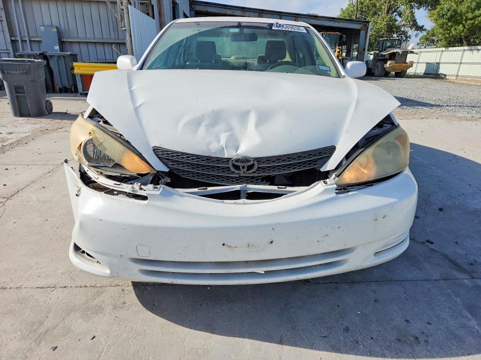 Photo 5 from auction – 2004 TOYOTA CAMRY with VIN JTDBE32K640272827