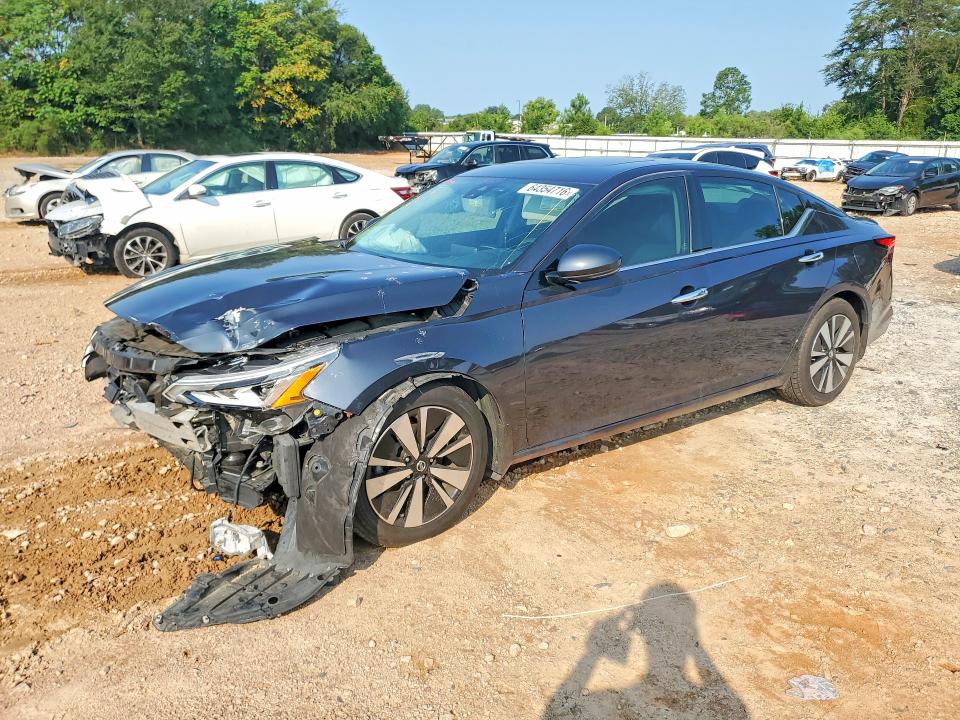 NISSAN ALTIMA 2019 with VIN 1N4BL4DV1KC115517 - Photo from auction