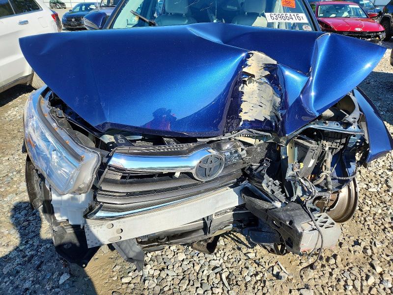 Photo 12 from auction – 2016 TOYOTA HIGHLANDER with VIN 5TDJKRFH8GS267944