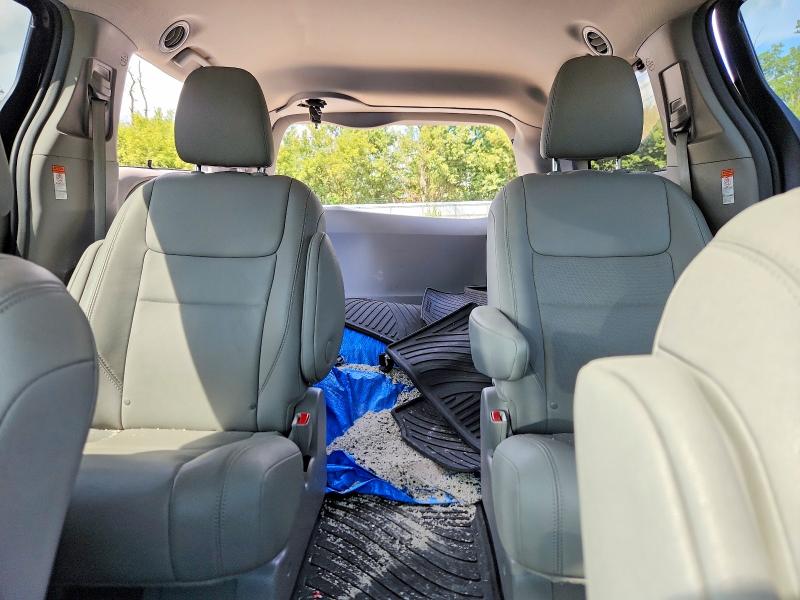 Фото 10 с аукциона – 2017 TOYOTA SIENNA с VIN 5TDDZ3DC6HS159076