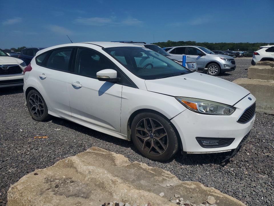 Photo 4 from auction – 2015 FORD FOCUS with VIN 1FADP3K25FL314558