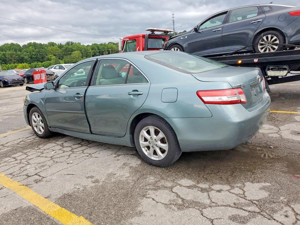 Снимка 2 от търг – 2011 TOYOTA CAMRY с VIN 4T4BF3EK3BR150667
