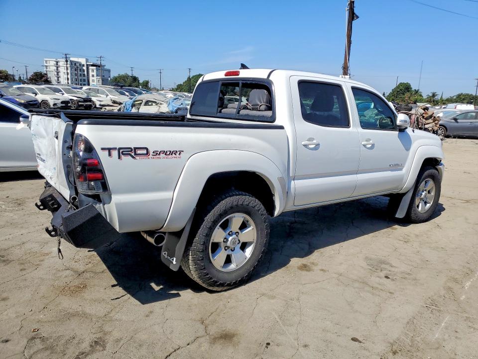 Photo 3 from auction – 2014 TOYOTA TACOMA with VIN 5TFLU4ENXEX096439