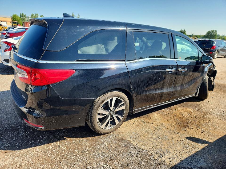 Photo 3 from auction – 2018 HONDA ODYSSEY with VIN 5FNRL6H88JB503726