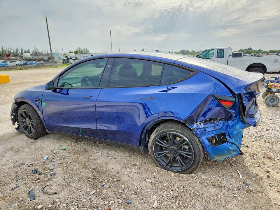 Photo 2 from auction – 2024 TESLA MODEL Y with VIN 7SAYGDEE4RA283348