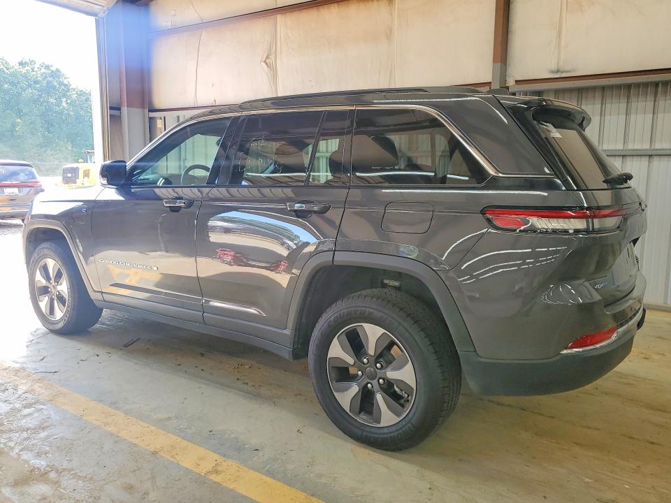 Снимка 2 от търг – 2024 JEEP GRAND CHEROKEE с VIN 1C4RJYB63RC132346