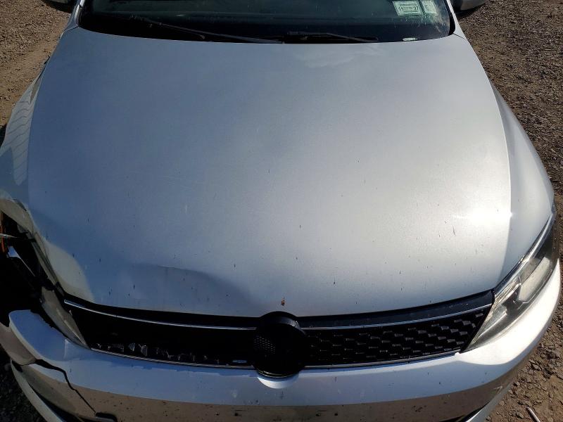 Photo 11 from auction – 2014 VOLKSWAGEN JETTA with VIN 3VW4S7AJ4EM211568
