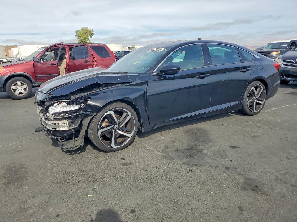 Photo 1 from auction – 2018 HONDA ACCORD with VIN 1HGCV2F33JA004715