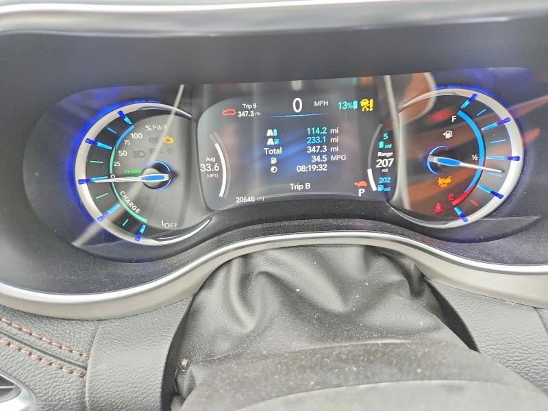 Photo 9 from auction – 2025 CHRYSLER PACIFICA with VIN 2C4RC1N76SR505463