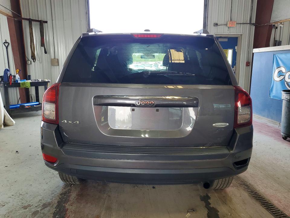 Photo 6 from auction – 2016 JEEP COMPASS with VIN 1C4NJDEB5GD789544
