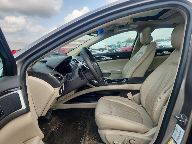 Photo 7 from auction – 2016 LINCOLN MKZ with VIN 3LN6L2G90GR622363