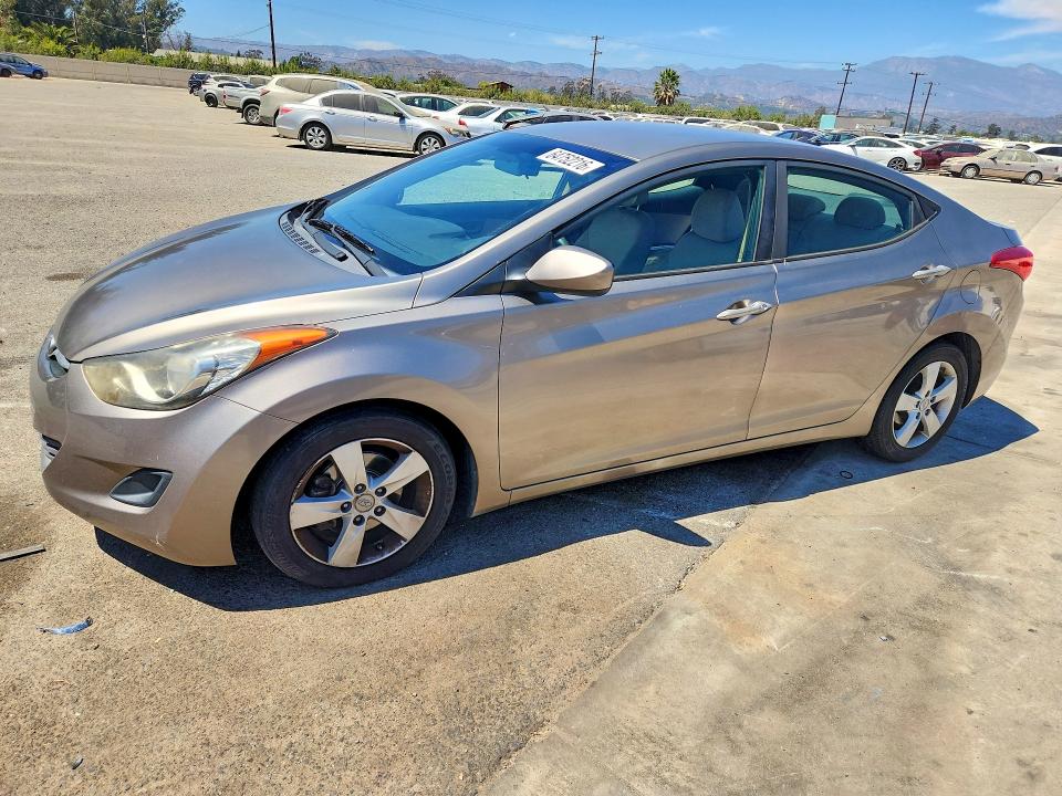 HYUNDAI ELANTRA 2013 with VIN 5NPDH4AE2DH377336 - Photo from auction
