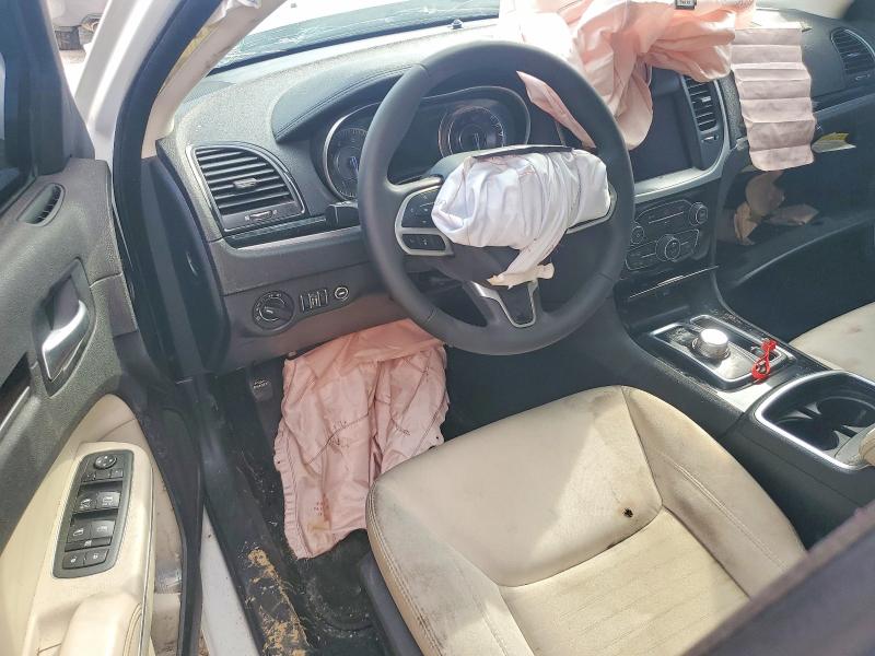 Photo 8 from auction – 2023 CHRYSLER 300 with VIN 2C3CCAAGXPH706554
