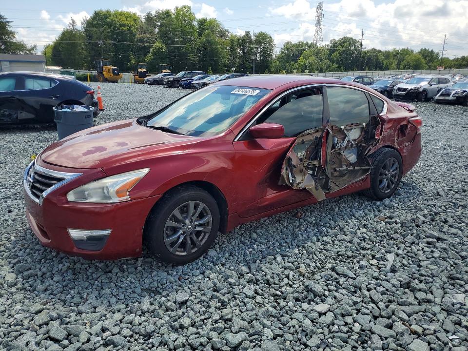 NISSAN ALTIMA 2015 with VIN 1N4AL3AP5FC493812 - Photo from auction