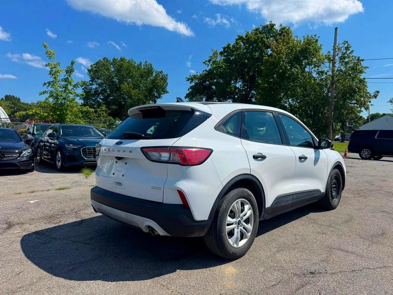 Photo 4 from auction – 2020 FORD ESCAPE with VIN 1FMCU0F69LUA21662