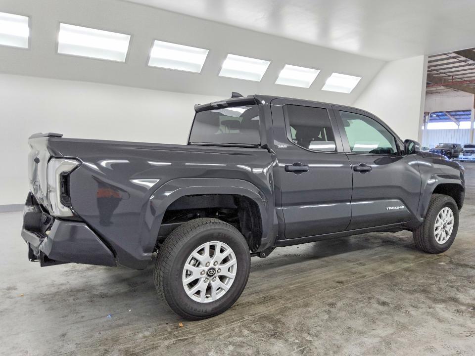 Photo 3 from auction – 2026 TOYOTA TACOMA with VIN 3TMLB5JN4TM229300