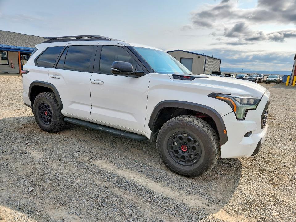 Photo 4 from auction – 2025 TOYOTA SEQUOIA with VIN 7SVAAABA8SX062386