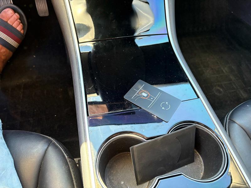 Photo 11 from auction – 2019 TESLA MODEL 3 with VIN 5YJ3E1EA3KF395527