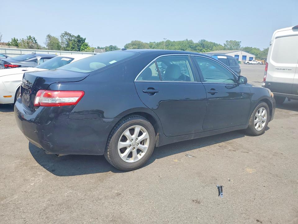 Photo 3 from auction – 2011 TOYOTA CAMRY with VIN 4T4BF3EK6BR166197