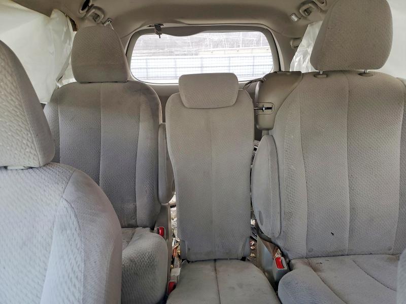 Photo 10 from auction – 2012 TOYOTA SIENNA with VIN 5TDKK3DC2CS242072
