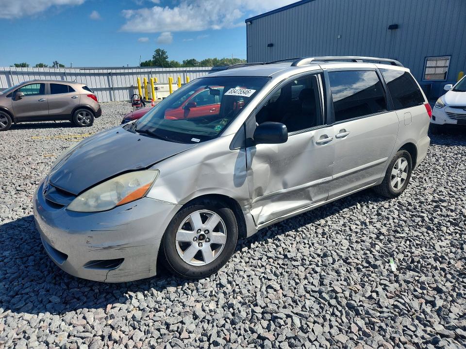Photo 1 from auction – 2008 TOYOTA SIENNA with VIN 5TDZK22C88S165257