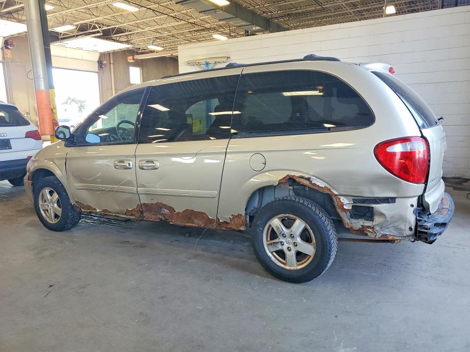 Photo 2 from auction – 2007 DODGE GRAND CARAVAN with VIN 2D4GP44L77R227310