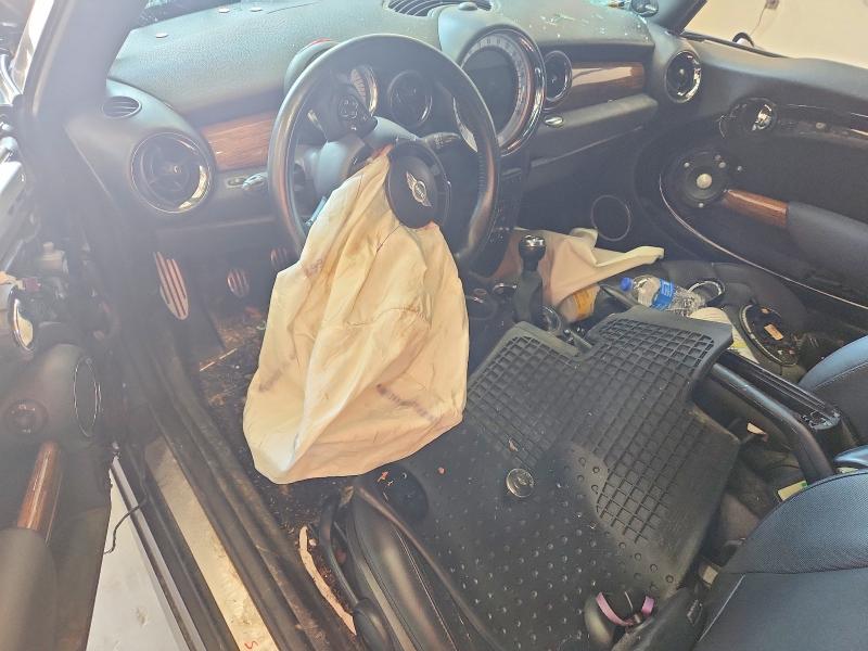 Photo 8 from auction – 2012 MINI COOPER with VIN WMWSV3C50CTY28990