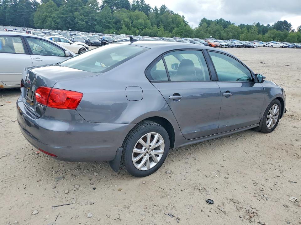 Photo 3 from auction – 2012 VOLKSWAGEN JETTA with VIN 3VWDP7AJ4CM310566